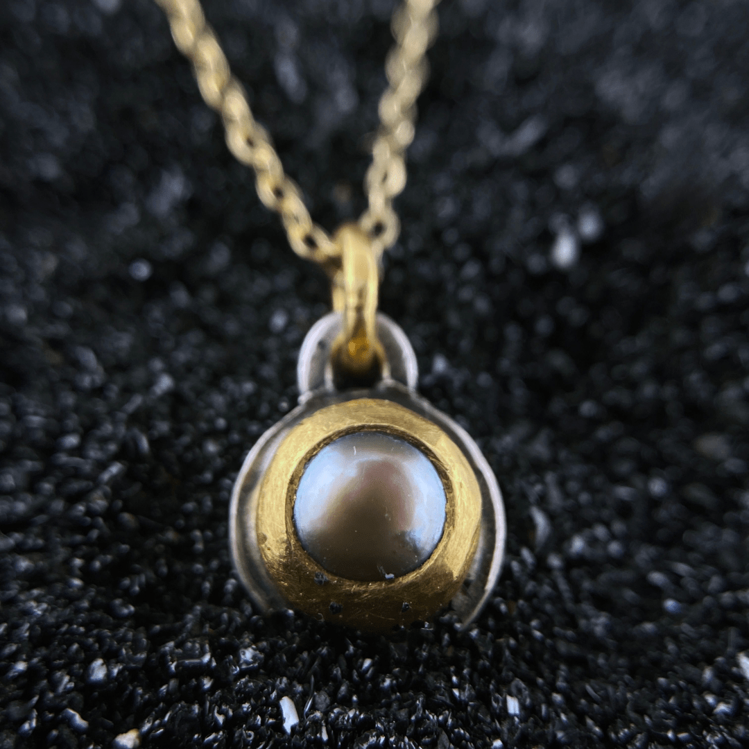 Tenderly Strong Pearl Necklace - YFarmani Jewelry
